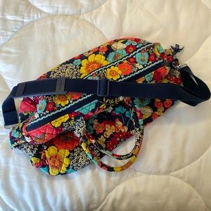 VERA BRADLEY WEEKENDER DUFFEL ✨